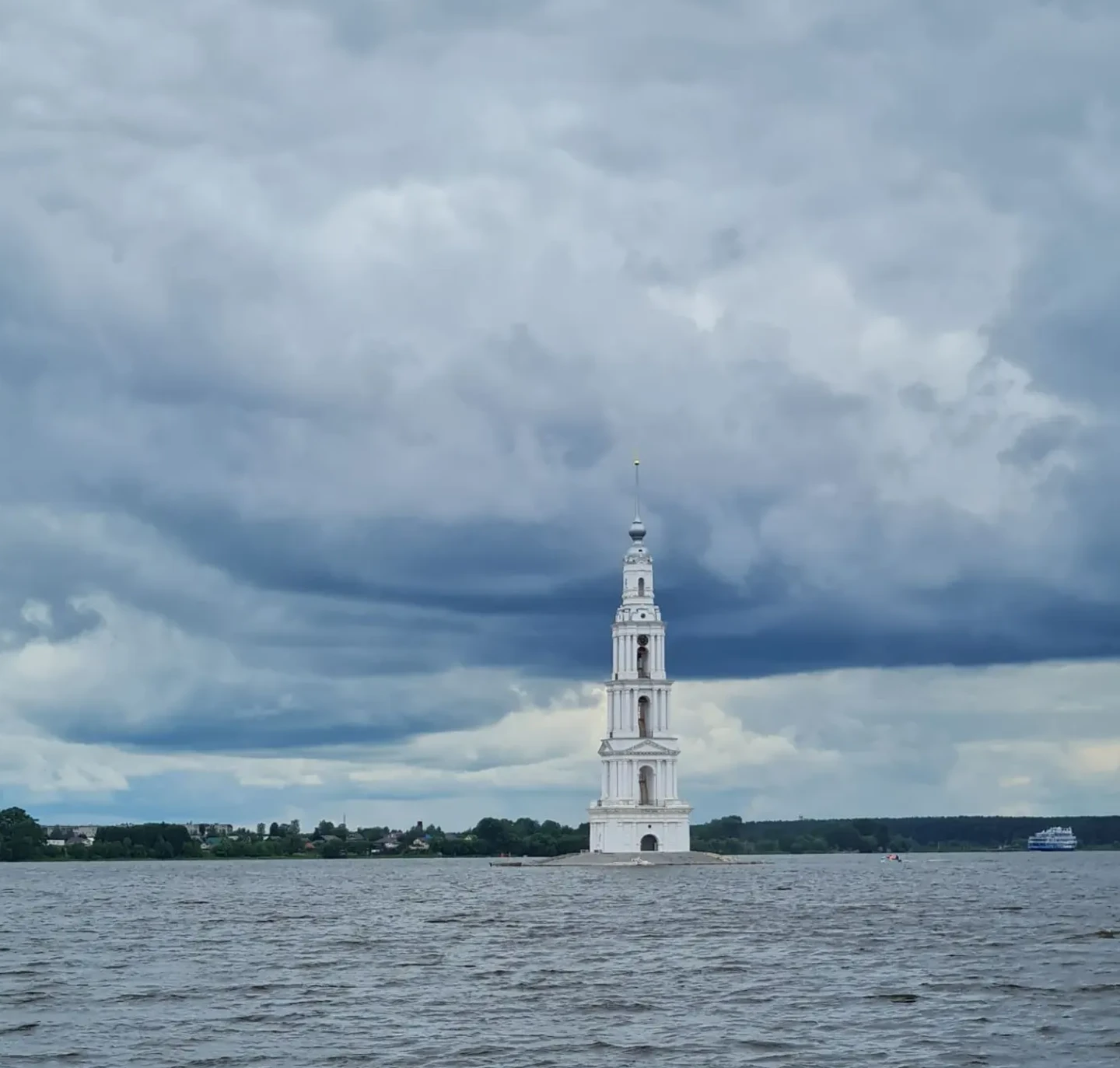 «ВОЛЖСКОЕ ПРИКЛЮЧЕНИЕ»